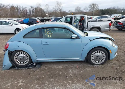 2014 Volkswagen Beetle 2.5L from USA, damaged, VIN 3VWJP7AT8EM612093